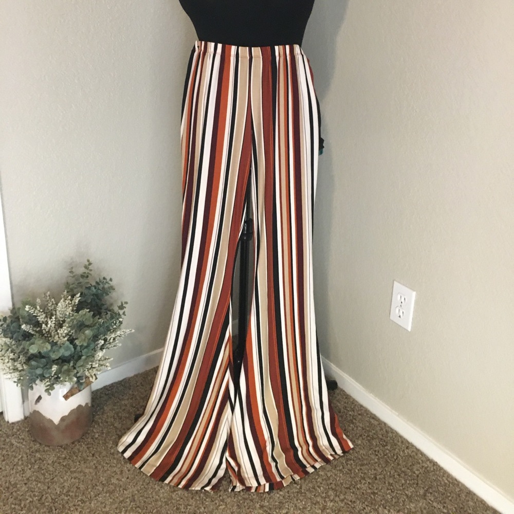 Retro Stripped Bell Bottoms ✌🏻
